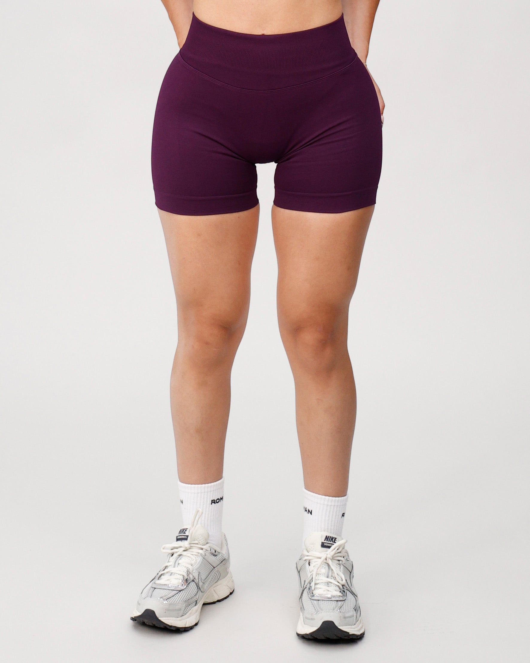 Stone Shorts 4.5" Grape